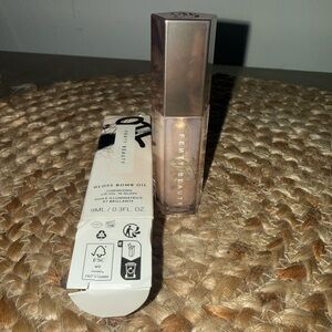 Fenty Beauty Gloss Bomb Oil Superfine Suga